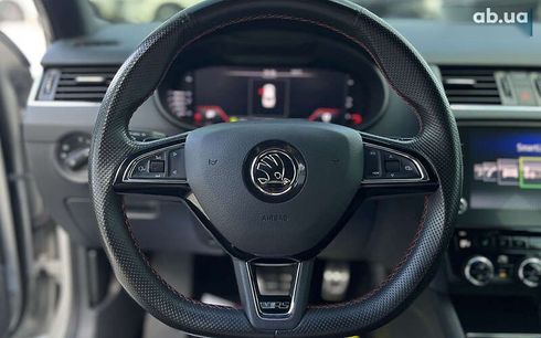 Skoda Octavia 2019 - фото 10