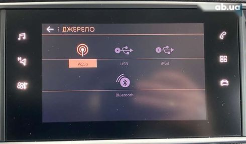 Peugeot 308 2018 - фото 24