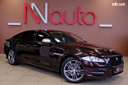 Jaguar XJ 2010 красный - фото 4