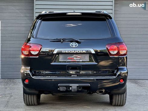 Toyota Sequoia 2021 - фото 8