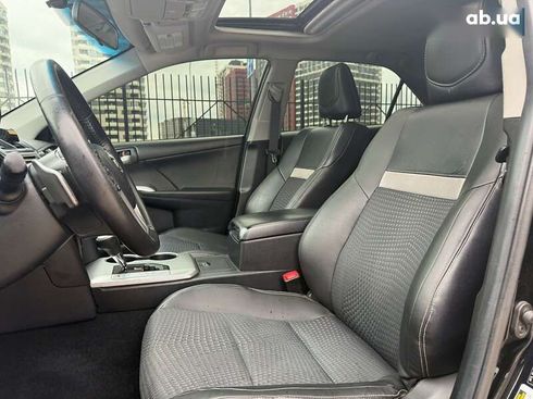 Toyota Camry 2013 - фото 16