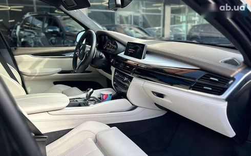 BMW X5 M 2017 - фото 19