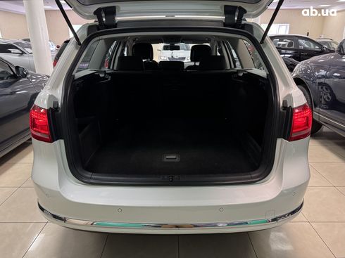 Volkswagen Passat 2014 белый - фото 6