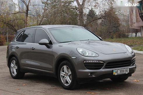 Porsche Cayenne 2011 - фото 10