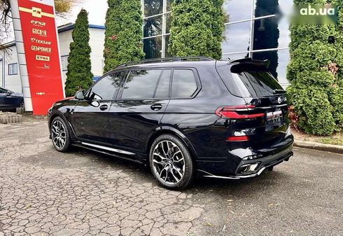 BMW X7 2023 - фото 12