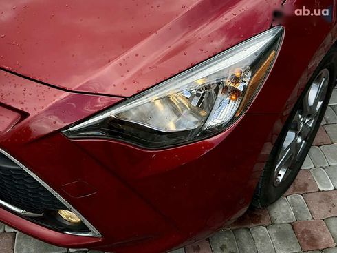 Toyota Yaris 2019 - фото 11
