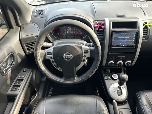 Nissan X-Trail 2012 пурпурный - фото 14