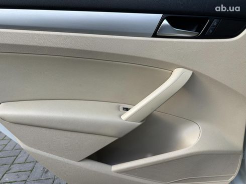 Volkswagen passat b7 2013 белый - фото 14