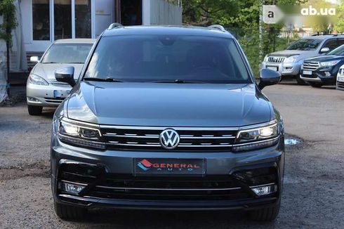 Volkswagen Tiguan 2018 - фото 12