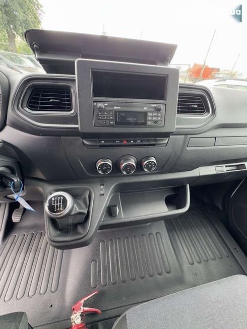 Renault Master 2021 - фото 23