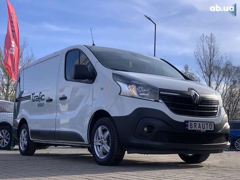 Renault Trafic 2021 - фото 11