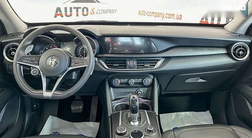 Alfa Romeo Stelvio 2017 - фото 24