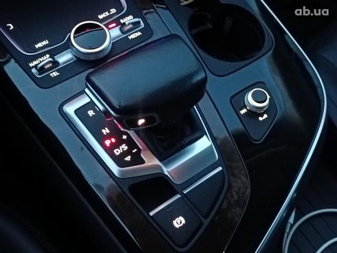 Audi Q7 2018 черный - фото 29