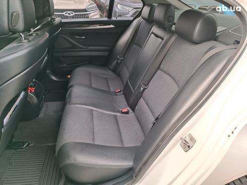 BMW 5 серия 2013 белый - фото 14