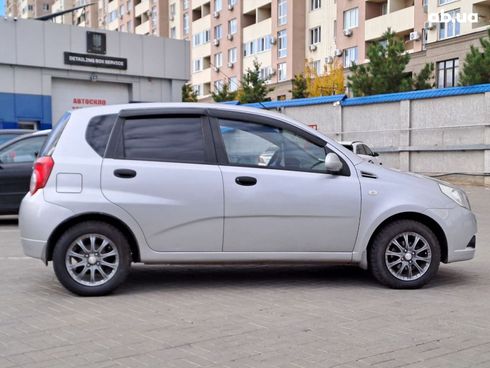 Chevrolet Aveo 2008 серый - фото 11