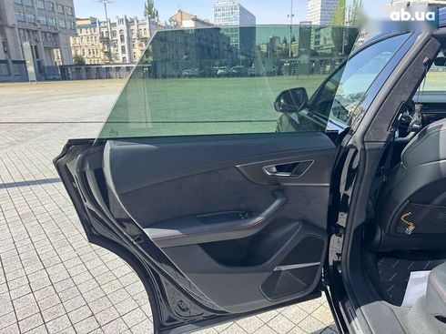 Audi RS Q8 2020 - фото 26