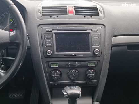 Skoda Octavia 2006 черный - фото 18