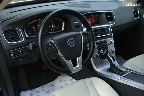Volvo S60 2017 - фото 26