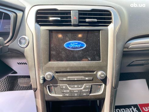 Ford Fusion 2018 белый - фото 70