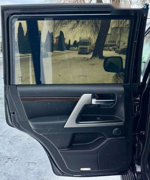 Toyota Land Cruiser 2016 - фото 24