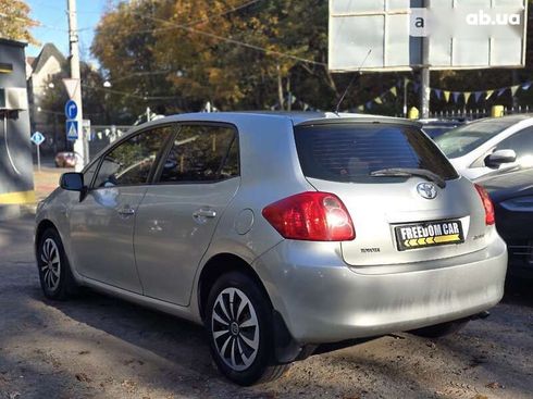 Toyota Auris 2007 - фото 5