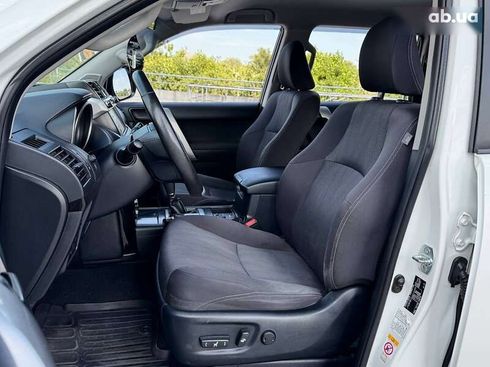 Toyota Land Cruiser Prado 2014 - фото 15