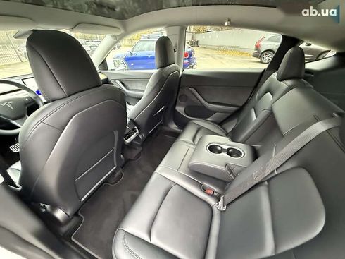 Tesla Model Y 2021 - фото 28