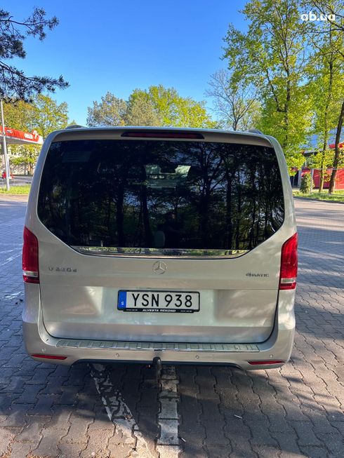 Mercedes-Benz V-Класс 2017 серебристый - фото 10