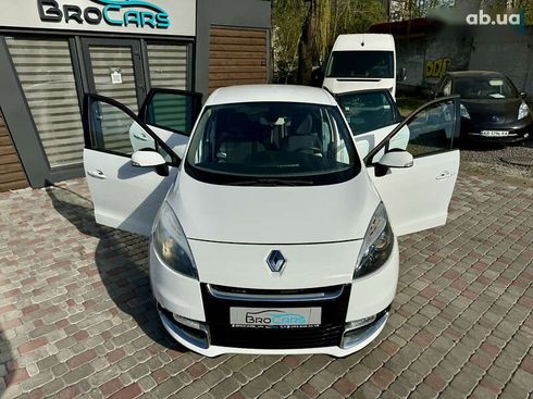 Renault Scenic 2012 - фото 15