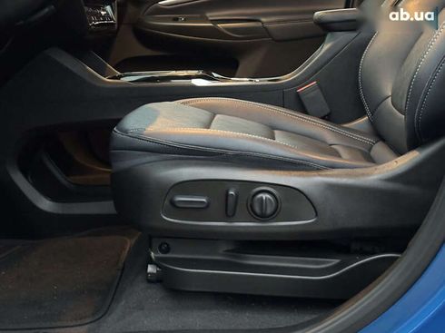 Chevrolet Bolt 2023 - фото 17