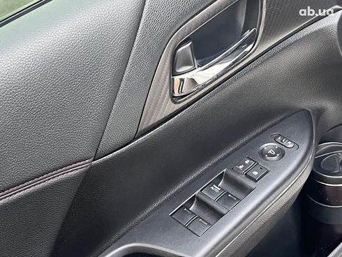 Honda Accord 2016 белый - фото 27