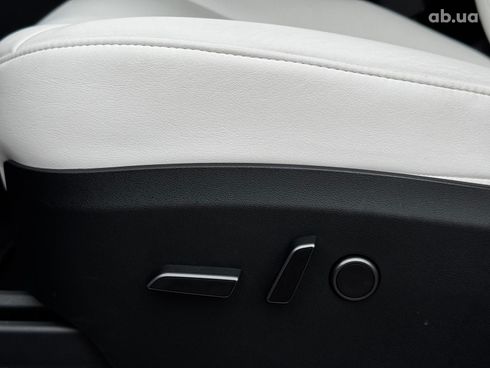 Tesla Model Y 2023 серый - фото 48