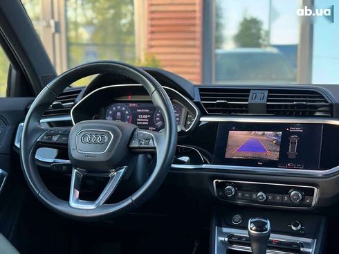 Audi Q3 2019 - фото 9