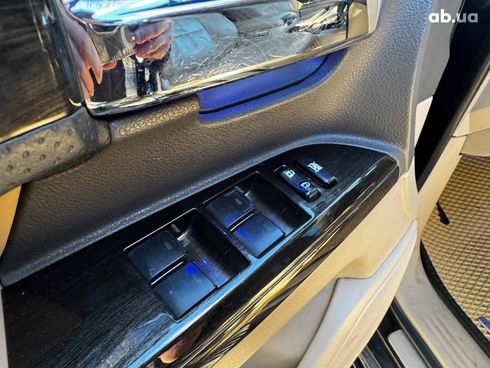 Toyota Land Cruiser 2012 черный - фото 15