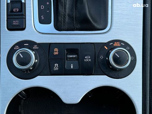 Volkswagen Touareg 2012 серый - фото 149