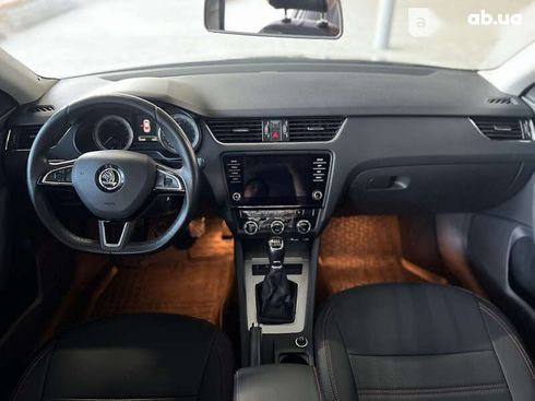 Skoda Octavia 2017 - фото 15