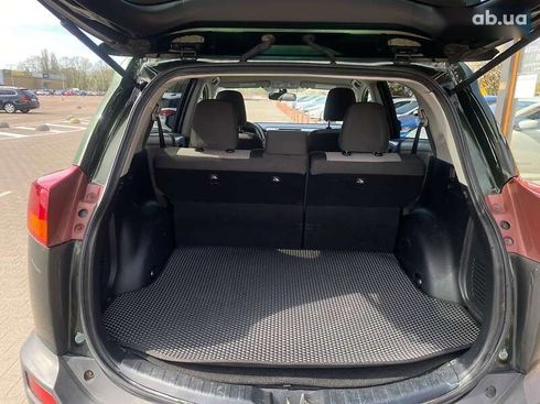 Toyota RAV4 2013 - фото 16