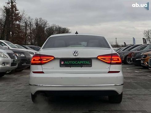 Volkswagen Passat 2017 - фото 12