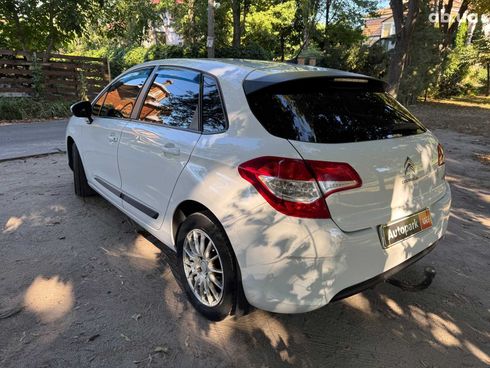 Citroёn C4 2011 белый - фото 7