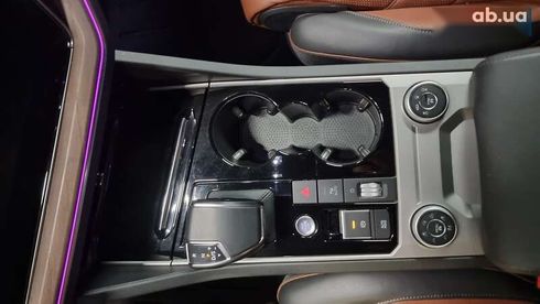 Volkswagen Touareg 2022 - фото 12