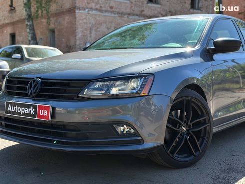 Volkswagen Jetta 2016 серый - фото 2