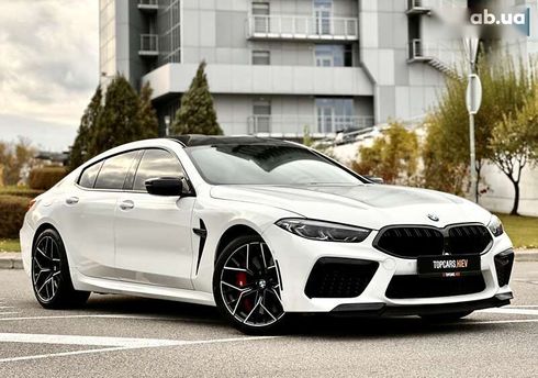 BMW M8 Gran Coupe 2021 - фото 23