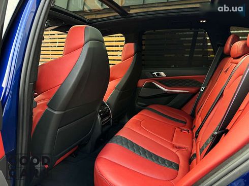 BMW X5 M 2022 - фото 30