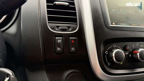 Renault Trafic 2020 - фото 30