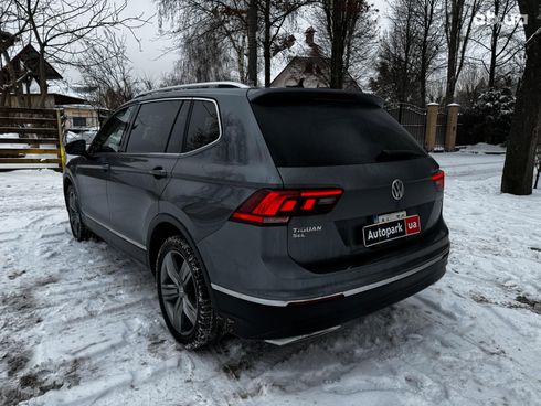 Volkswagen Tiguan 2017 серый - фото 9