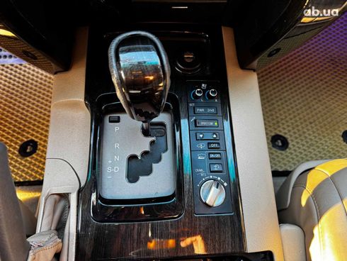 Toyota Land Cruiser 2012 черный - фото 27