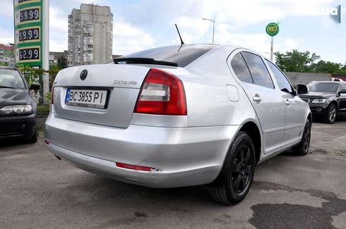 Skoda Octavia 2011 - фото 7