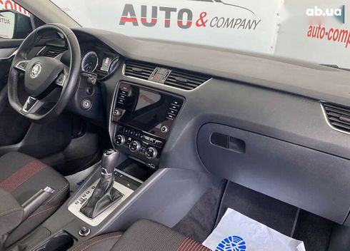 Skoda Octavia 2018 - фото 17