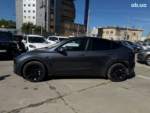 Tesla Model Y 2023 серый - фото 3