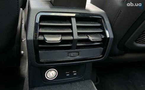 Audi Q3 2019 - фото 11